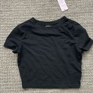 Wild Fable Cropped t-shirt